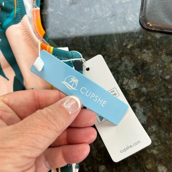 NWT CupShe tie front floral tropical bikini top. Lined but not padded. XXL. - Picture 3 of 12